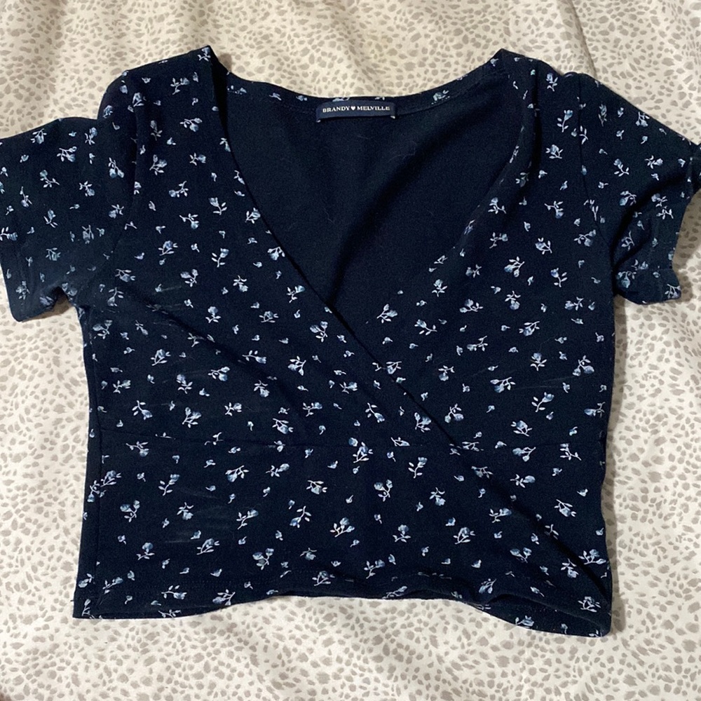 Brandy Melville crop top
